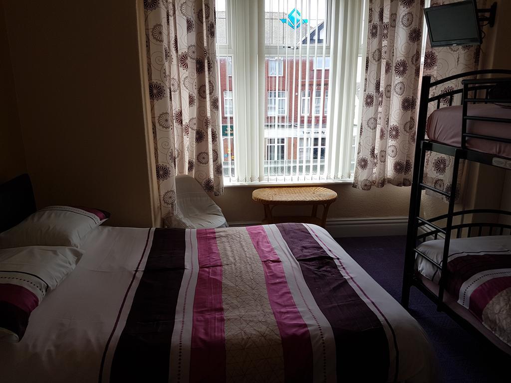 Kings Court Families & Couples Bed & Breakfast Blackpool Luaran gambar