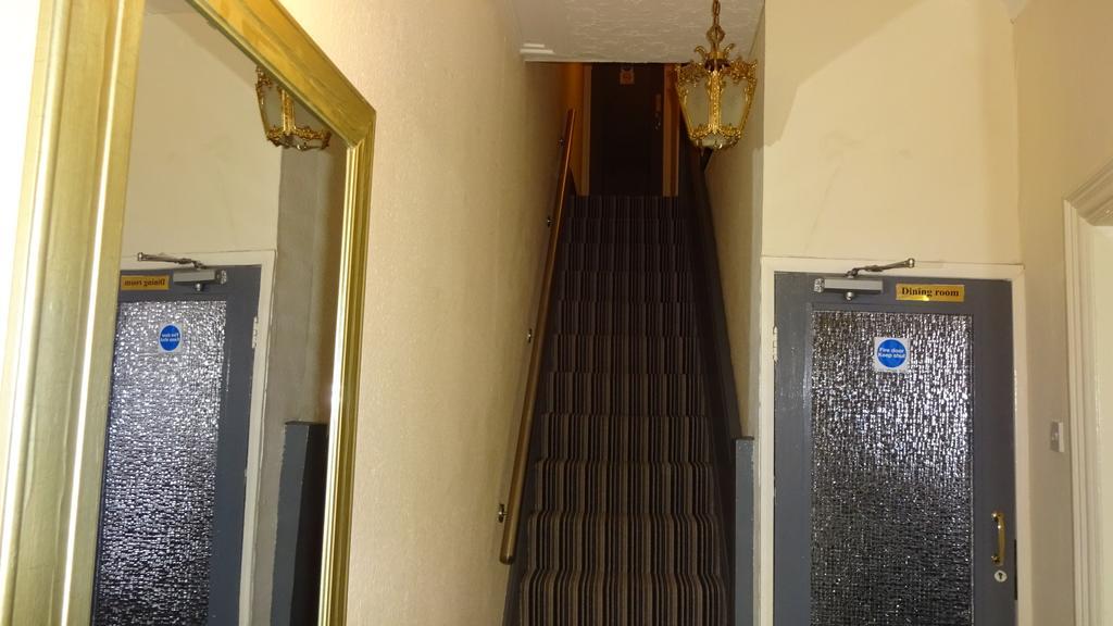 Kings Court Families & Couples Bed & Breakfast Blackpool Luaran gambar